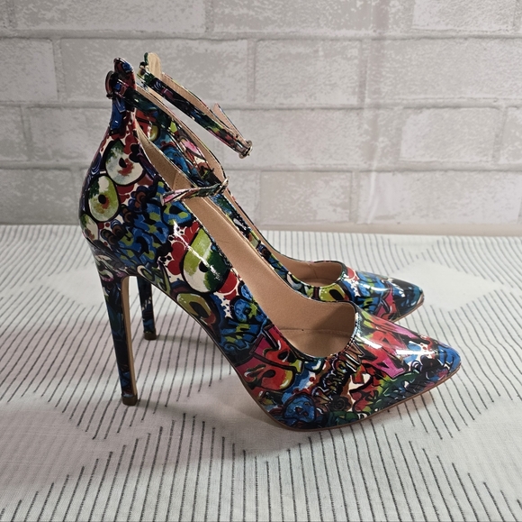 Liliana High Heels Colorful Retro Graffiti Print Size 8.5 Fun Party Date Night - Picture 4 of 9